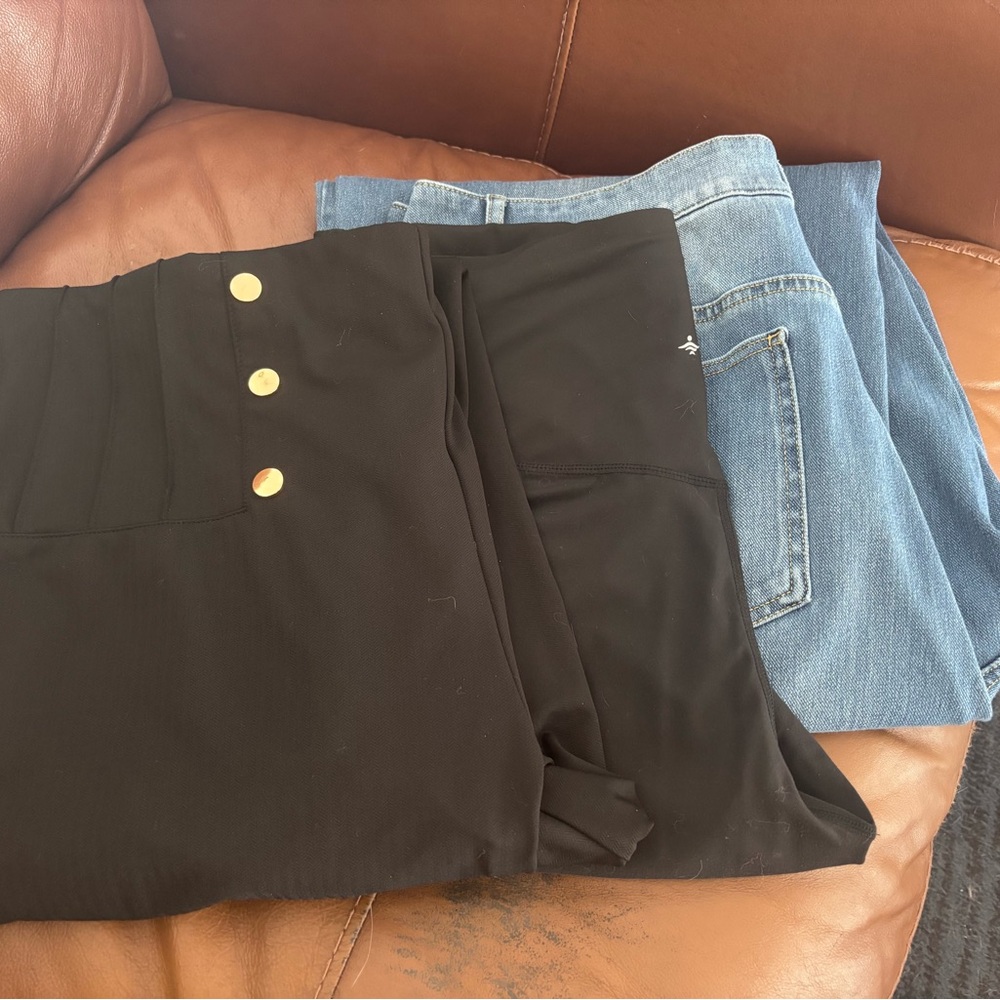 HALARA Pants Lot
Women’s 1XL
Leggings & Jeans